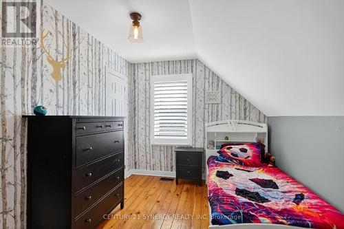 103 Queen Charlotte Street, Ottawa, ON - Indoor Photo Showing Bedroom