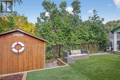 103 Queen Charlotte Street, Ottawa, ON - Outdoor