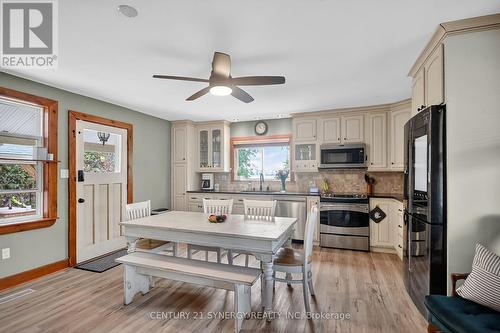 103 Queen Charlotte Street, Ottawa, ON - Indoor