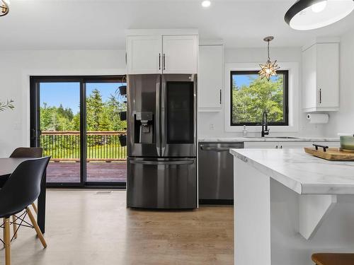 511 Midnight Run, Middle Sackville, NS - Indoor Photo Showing Kitchen With Upgraded Kitchen