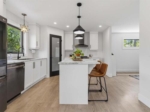 511 Midnight Run, Middle Sackville, NS - Indoor Photo Showing Kitchen With Upgraded Kitchen