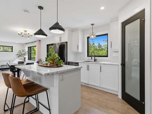 511 Midnight Run, Middle Sackville, NS - Indoor Photo Showing Kitchen With Upgraded Kitchen