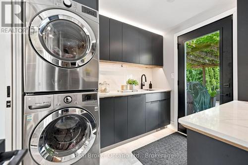 2086 Cavendish Drive, Burlington (Brant Hills), ON - Indoor Photo Showing Laundry Room
