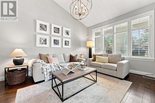 2086 Cavendish Drive, Burlington (Brant Hills), ON - Indoor Photo Showing Living Room