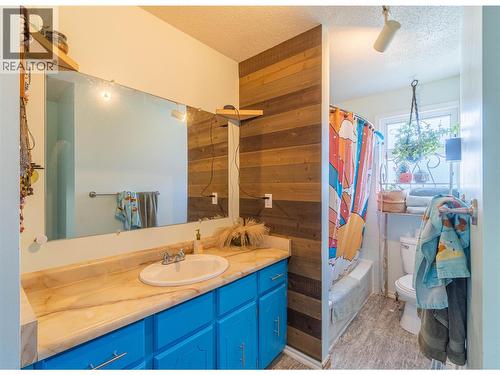 1579 Napier Place, Kamloops, BC - Indoor Photo Showing Bathroom