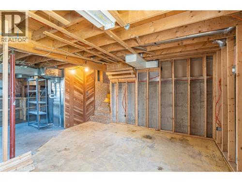 1579 Napier Place, Kamloops, BC - Indoor Photo Showing Basement