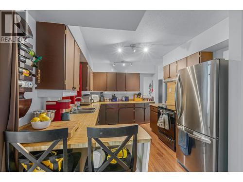 2099 Macdonald Avenue, Prince George, BC - Indoor