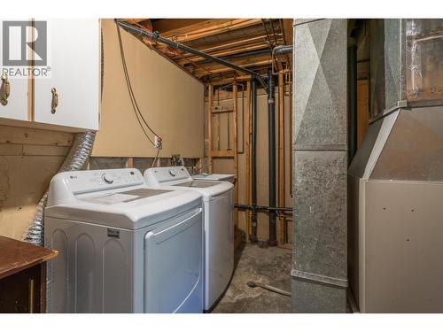 2099 Macdonald Avenue, Prince George, BC - Indoor Photo Showing Laundry Room