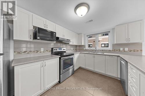 B - 279 Titanium Private, Ottawa, ON - Indoor Photo Showing Kitchen With Stainless Steel Kitchen