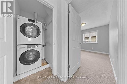 B - 279 Titanium Private, Ottawa, ON - Indoor Photo Showing Laundry Room