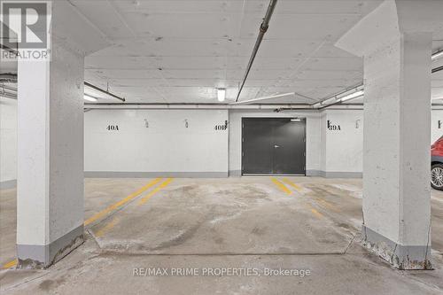 B - 279 Titanium Private, Ottawa, ON - Indoor Photo Showing Garage
