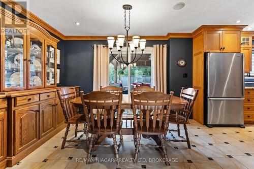 28 Thorncrest Road, Port Colborne (Main Street), ON - Indoor Photo Showing Dining Room