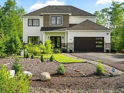 456 Magenta Drive Middle Sackville, NS B4E 0M7