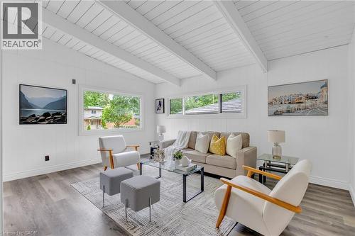 72 Massey Avenue, Kitchener, ON - Indoor Photo Showing Living Room