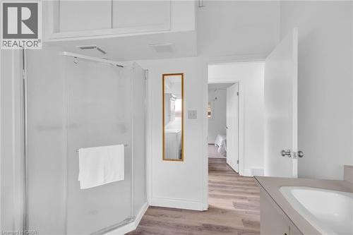 72 Massey Avenue, Kitchener, ON - Indoor Photo Showing Bathroom