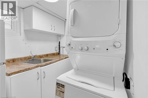 72 Massey Avenue, Kitchener, ON - Indoor Photo Showing Laundry Room