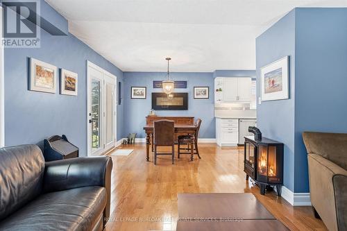 47 - 1150 Skyview Drive, Burlington, ON - Indoor Photo Showing Living Room