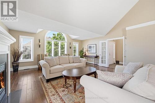 47 - 1150 Skyview Drive, Burlington, ON - Indoor Photo Showing Living Room