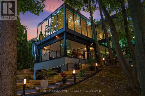 54 Raymar Place, Oakville, ON - Outdoor