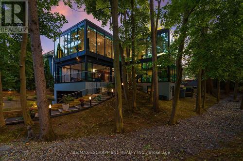 54 Raymar Place, Oakville, ON - Outdoor
