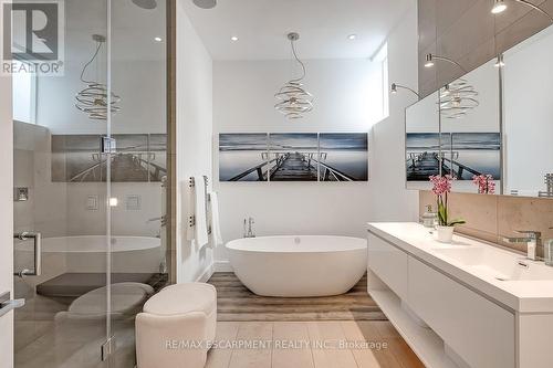 54 Raymar Place, Oakville, ON - Indoor Photo Showing Bathroom