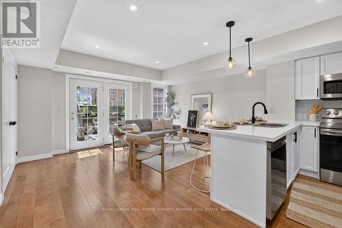 50 - 93 The Queensway, Toronto, ON - Indoor Photo Showing Kitchen With Upgraded Kitchen