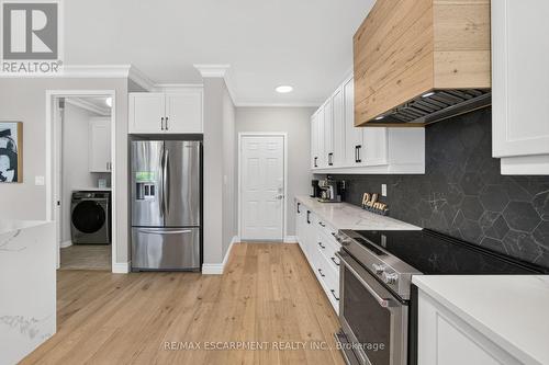 1533 Morse Place, Milton, ON - Indoor Photo Showing Kitchen