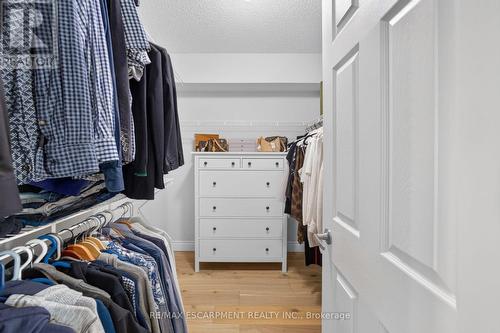 1533 Morse Place, Milton, ON - Indoor With Storage