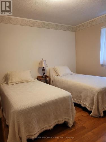 488 George Street W, West Grey, ON - Indoor Photo Showing Bedroom