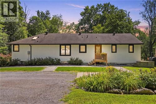 1095 Governors Road, Dundas, ON - Outdoor