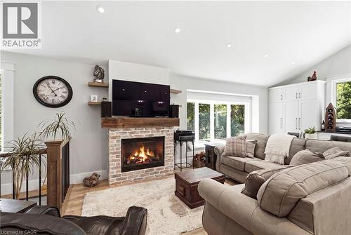 1095 Governors Road, Dundas, ON - Indoor Photo Showing Living Room With Fireplace