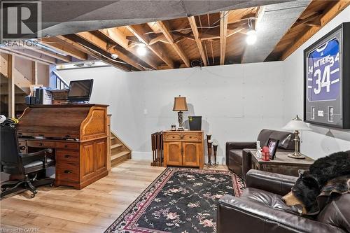 1095 Governors Road, Dundas, ON - Indoor Photo Showing Basement