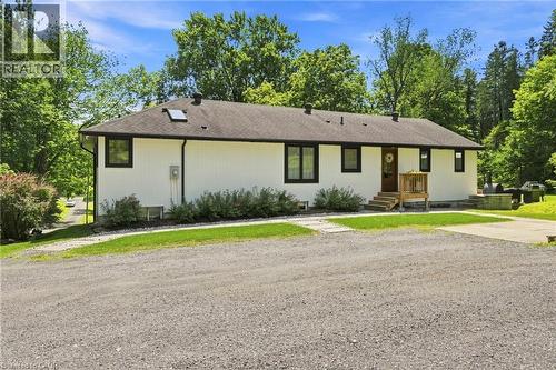 1095 Governors Road, Dundas, ON - Outdoor