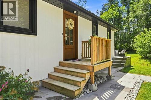 1095 Governors Road, Dundas, ON - Outdoor