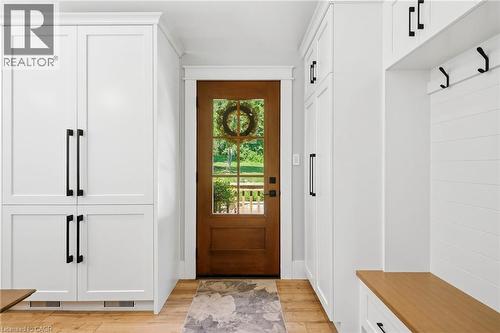 1095 Governors Road, Dundas, ON - Indoor Photo Showing Other Room