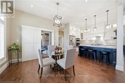 14 Ellington Place, Brantford, ON - Indoor Photo Showing Dining Room