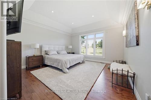 14 Ellington Place, Brantford, ON - Indoor Photo Showing Bedroom