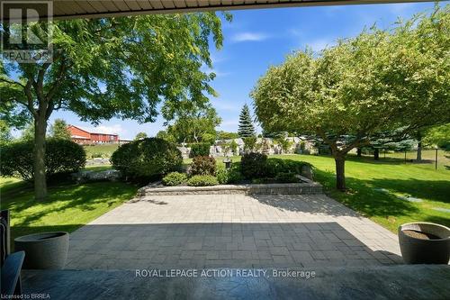 14 Ellington Place, Brantford, ON - Outdoor