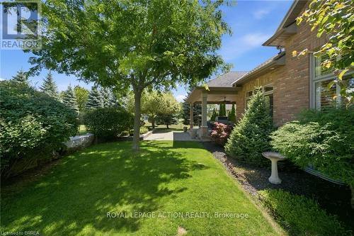 14 Ellington Place, Brantford, ON - Outdoor
