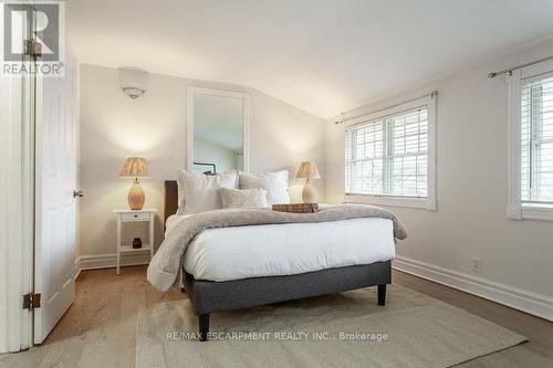 270 Beach Boulevard, Hamilton, ON - Indoor Photo Showing Bedroom