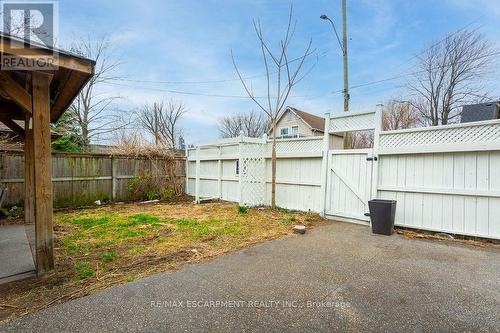270 Beach Boulevard, Hamilton, ON - Outdoor