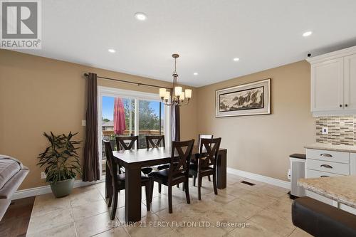 28 Freedom Crescent, Quinte West, ON - Indoor Photo Showing Dining Room