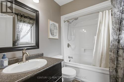 28 Freedom Crescent, Quinte West, ON - Indoor Photo Showing Bathroom