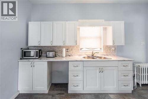 166 John Street, Sarnia, ON - Indoor Photo Showing Kitchen With Double Sink
