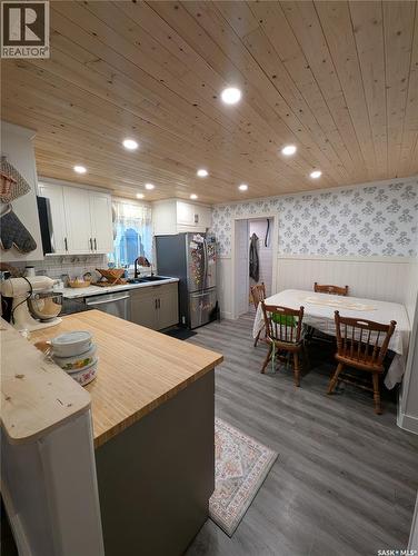2009 7Th Street, Rosthern, SK - Indoor