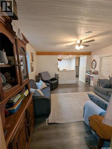 2009 7Th Street, Rosthern, SK - Indoor
