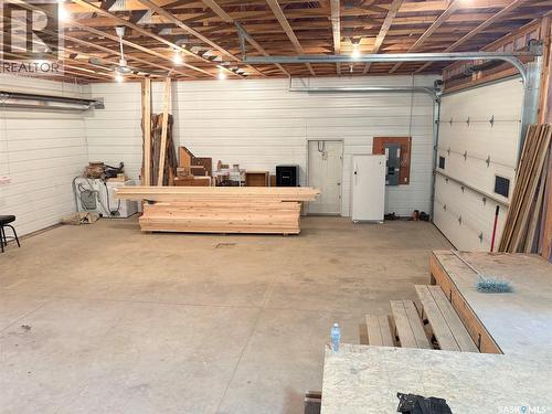 805 Potter Place, Good Spirit Lake, SK - Indoor Photo Showing Garage
