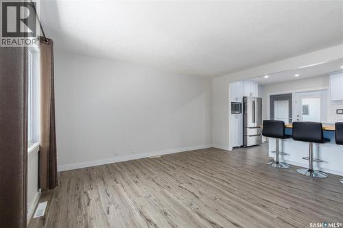 1337 7Th Avenue Nw, Moose Jaw, SK - Indoor