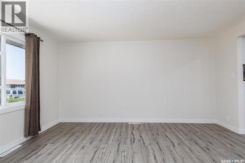 1337 7Th Avenue Nw, Moose Jaw, SK - Indoor Photo Showing Other Room