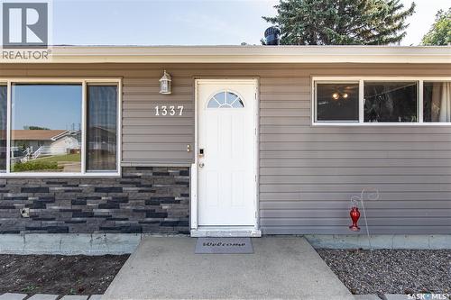 1337 7Th Avenue Nw, Moose Jaw, SK - Outdoor